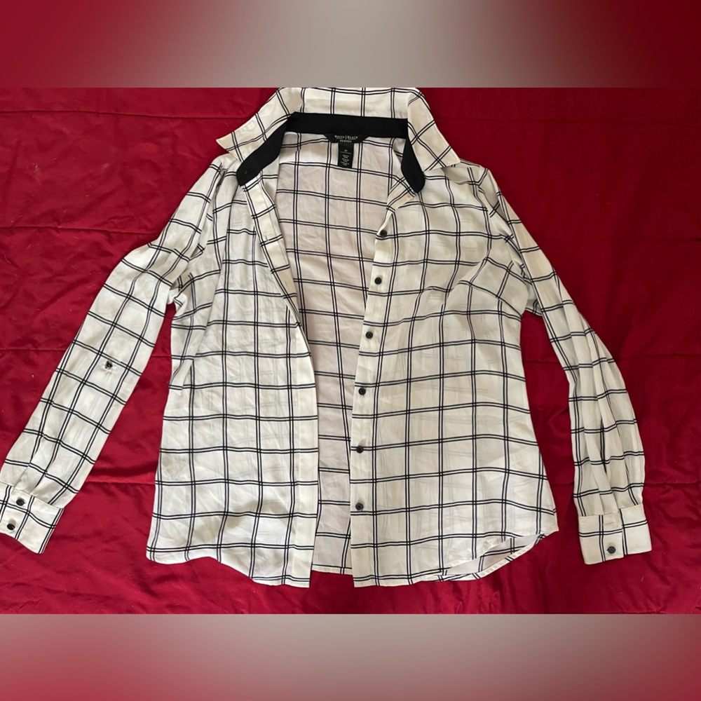 White House, black market, button-down shirt